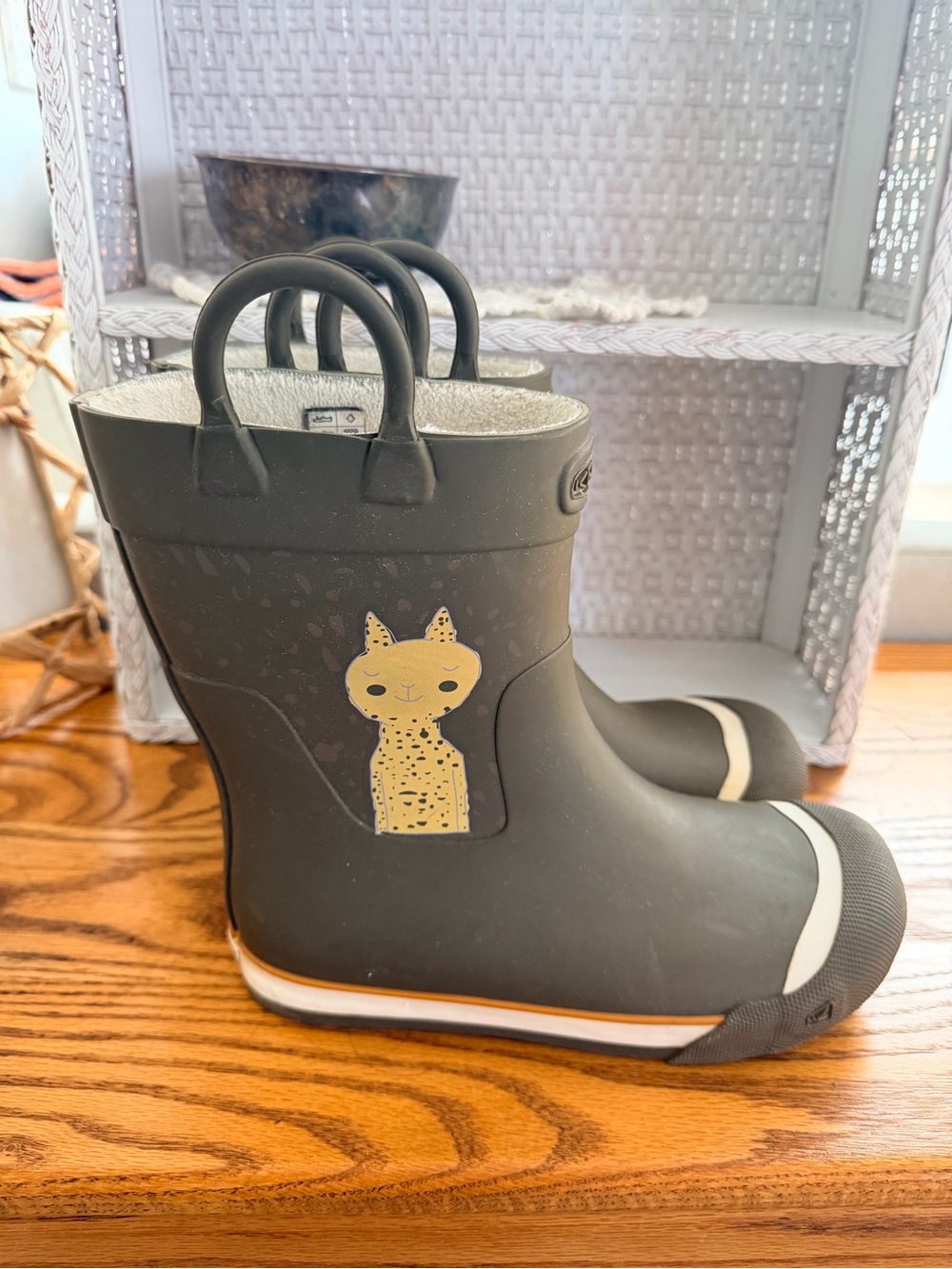 Kids Gray Rain Boots with Yellow Cat Accent